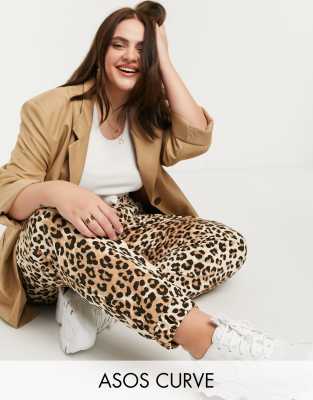 фото Джоггеры в стиле oversized с леопардовым принтом asos design curve-мульти asos curve