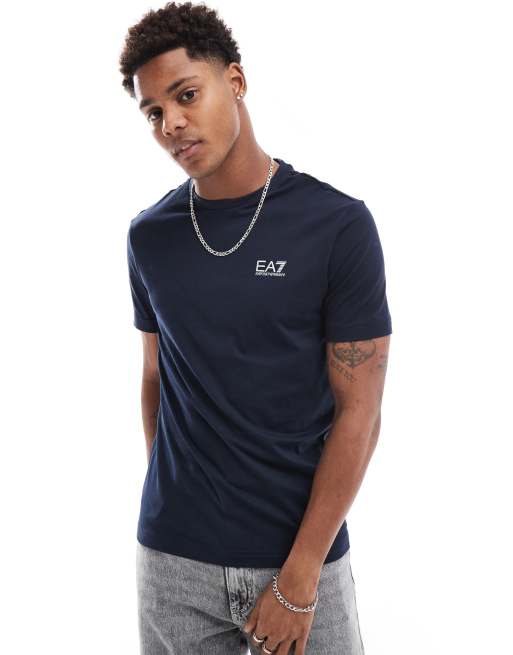 EA7 – Granatowy T-shirt z logo na piersi