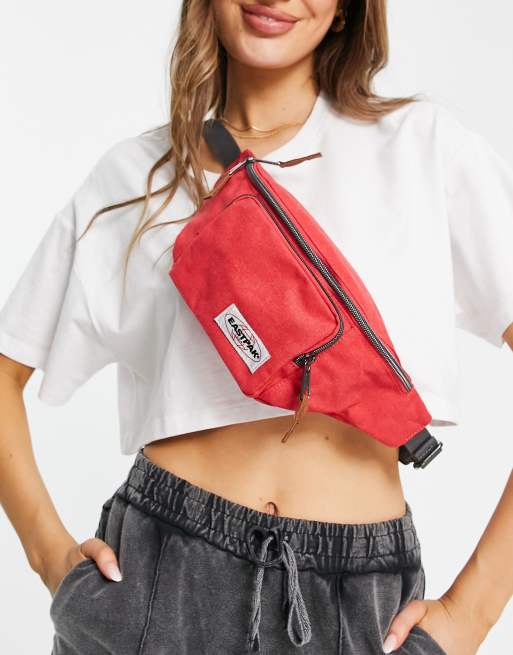 Verplaatsbaar Bad Knuppel Eastpak - Heuptasje in rood | ASOS