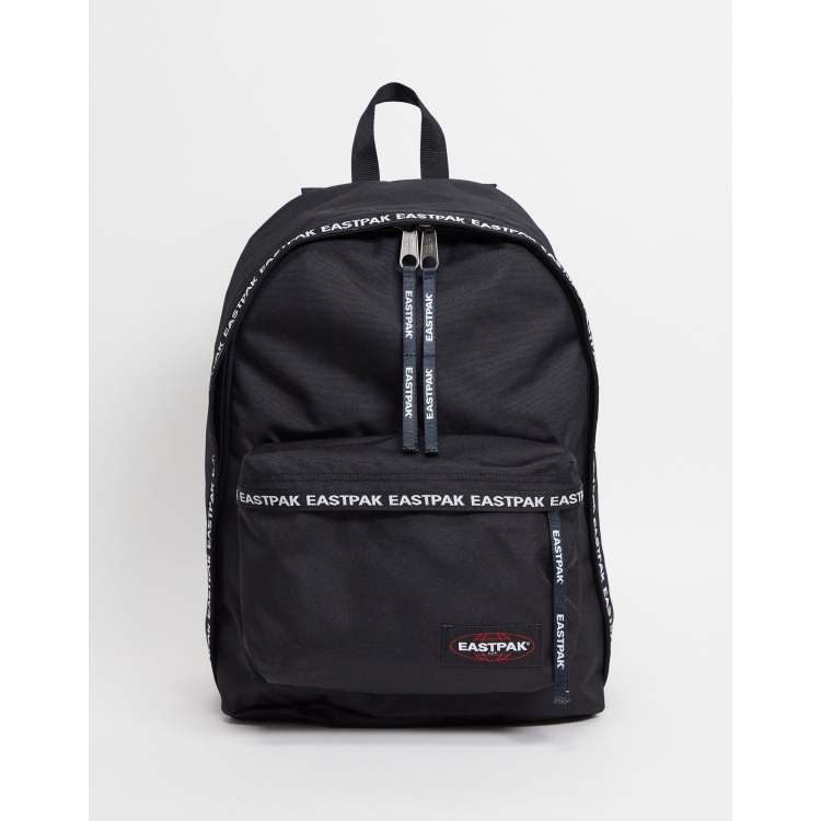 Eastpak padded hotsell puller black