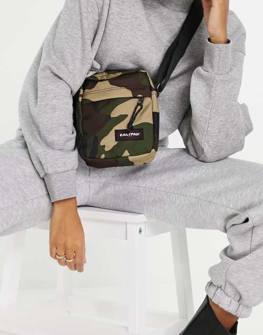 Eastpak the shop one camo