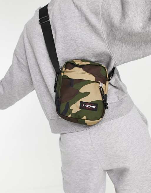 Eastpak – The One – Torebka crossbody we wzór moro, 2 z 4