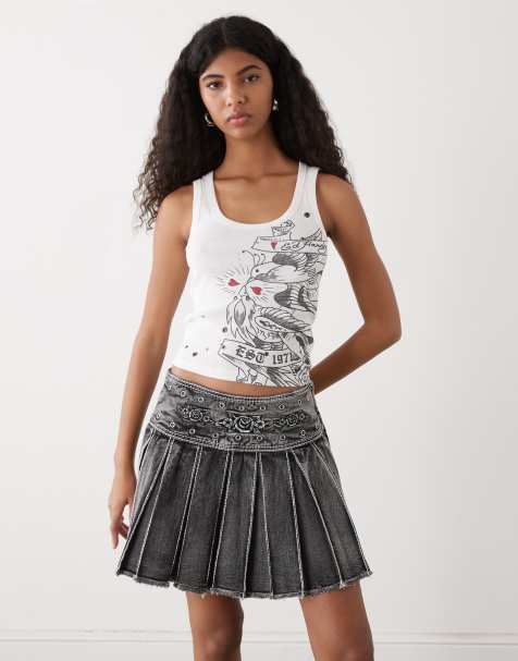 Ed Hardy contrast stitch pleated rose mini skirt in black