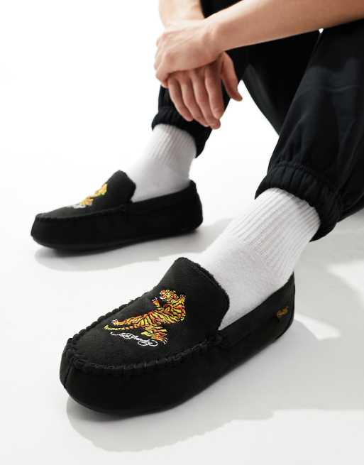 Ed Hardy – Czarne kapcie mokasyny z wyhaftowanym tygrysem