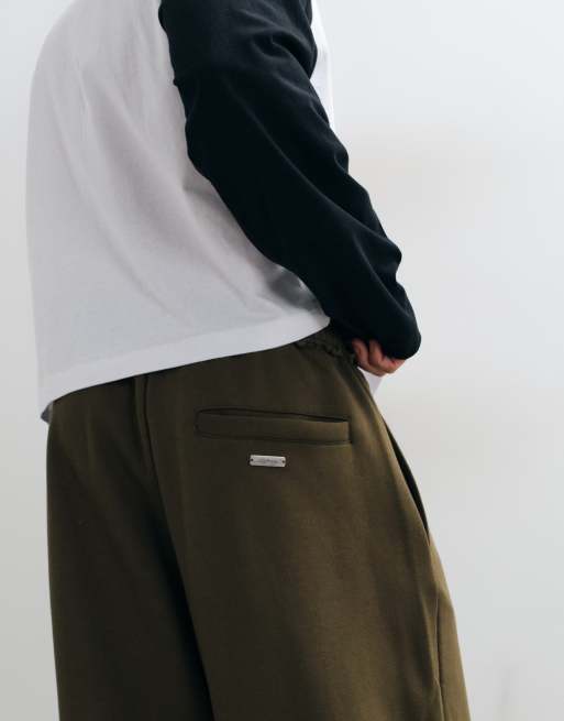 Ed Hardy khaki sæt med balloon joggingbukser og shadow graphic, 3 af 5