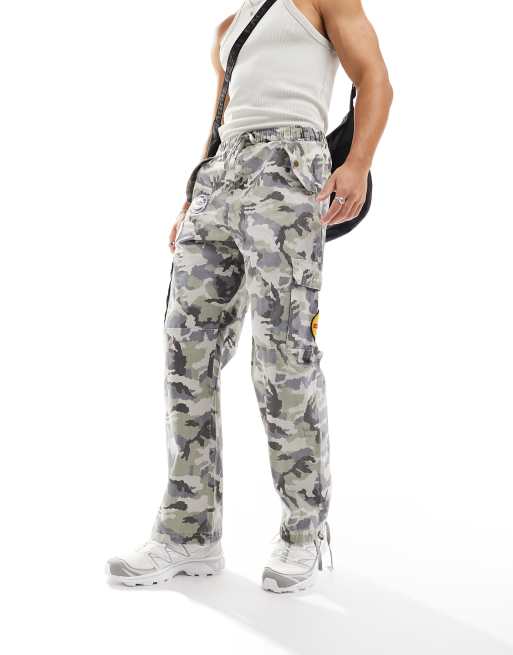 Ed Hardy Locker Geschnittene Cargohose Mit Military Muster Und