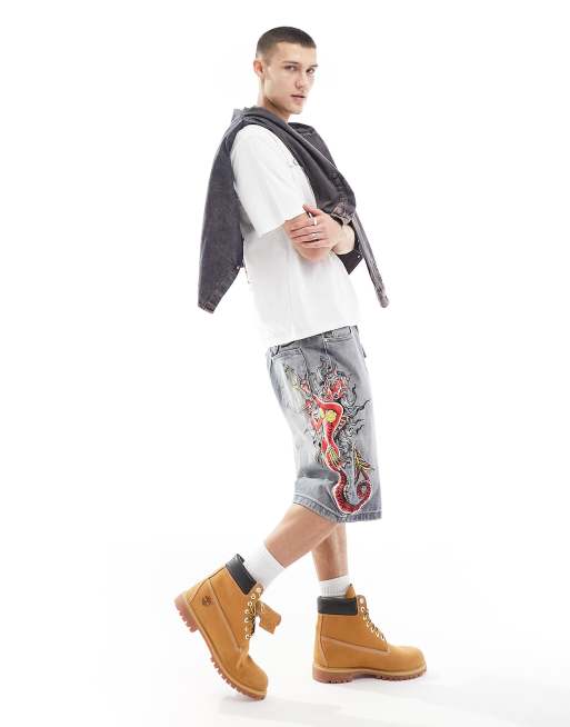 Ed Hardy – Luźne długie szorty jeansowe z efektem sprania i haftowanym wzorem, 2 z 5