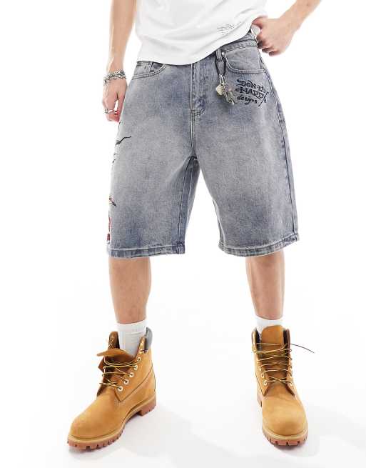 Ed Hardy – Luźne długie szorty jeansowe z efektem sprania i haftowanym wzorem, 4 z 5