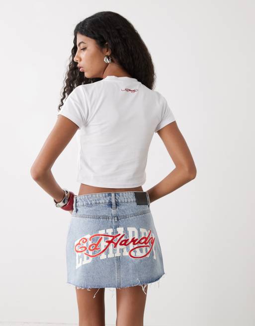 Ed Hardy multi badge tattoo denim mini skirt in mid blue, 4 of 5