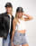 Thumbnail 3 van 4