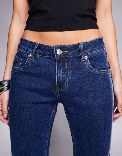 Edikted Airbrushed low rise flared jeans in dark blue washed, 5 of 5