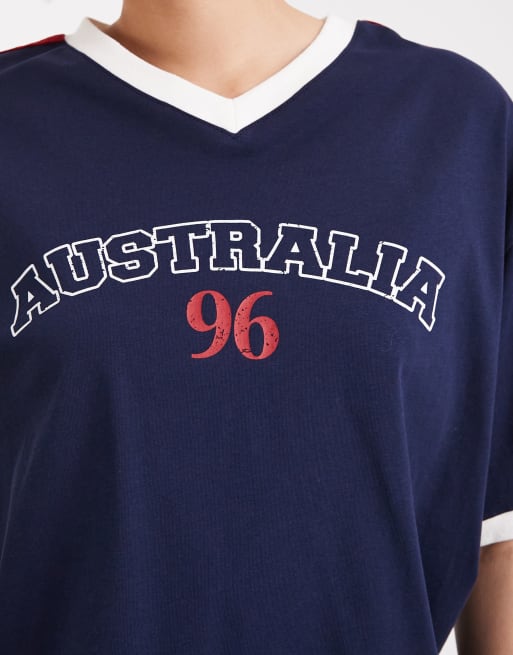 Edikted Australia 96 contrast oversized t-shirt in navy, 4 of 4