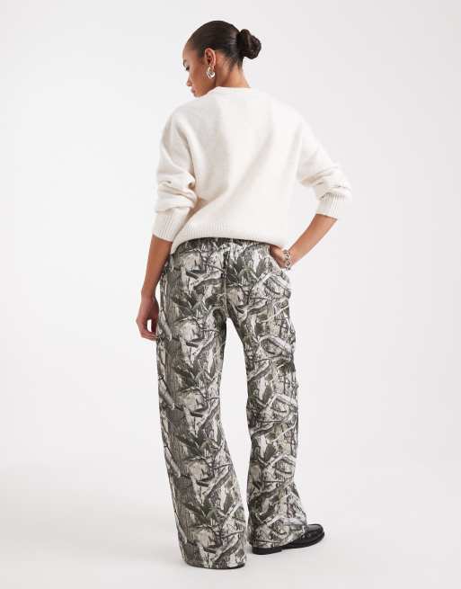 Edikted camo straight leg tracksuit bottoms, 4 of 5