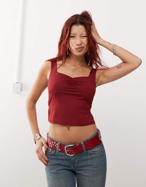 Edikted - Crop top à bretelles fines et encolure carrée - Bordeaux