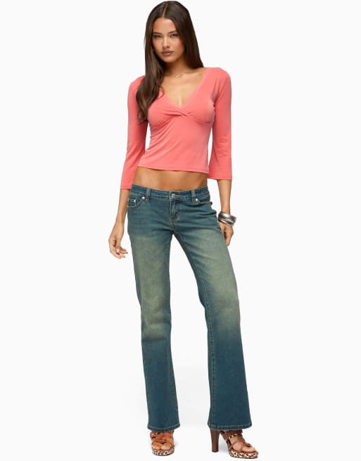 Edikted Mar v neck three-quarter sleeve top in coral, 4 of 5