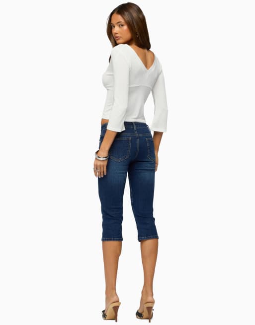 Edikted mar v neck three-quarter sleeve top in white, 4 of 5