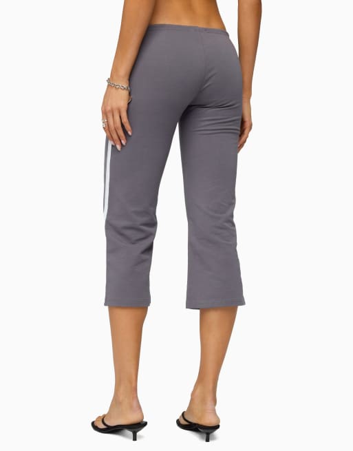 Edikted milene contrast french terry capri pants in charcoal, 2 of 5