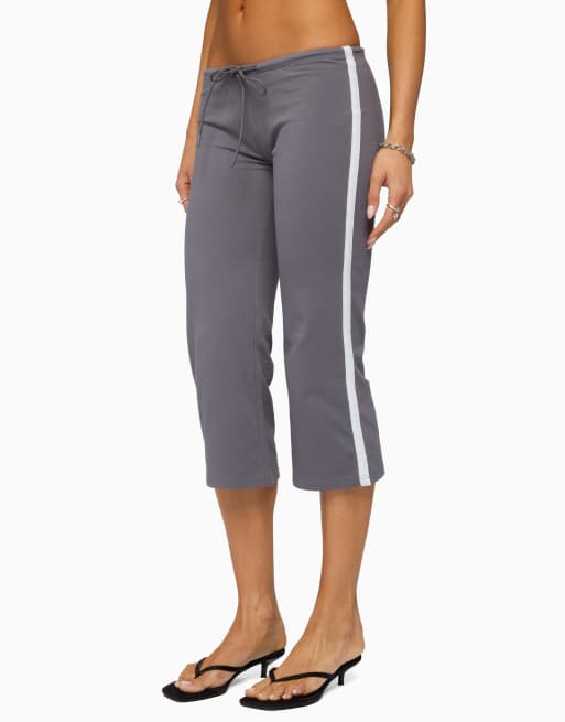 Edikted milene contrast french terry capri pants in charcoal, 3 of 5