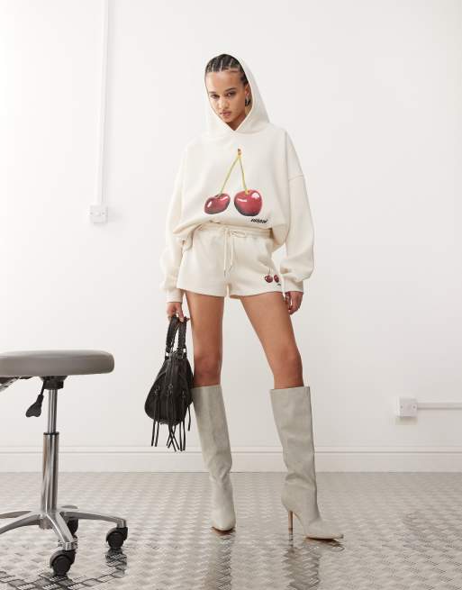 Edikted mon cheri shorts in cream co-ord