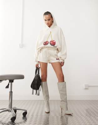 Edikted Mon Cheri Shorts In Black