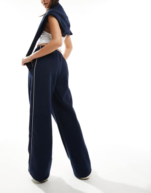 Edikted - Pantaloni della tuta a vita bassa color navy con righe laterali bianche, 5 di 5