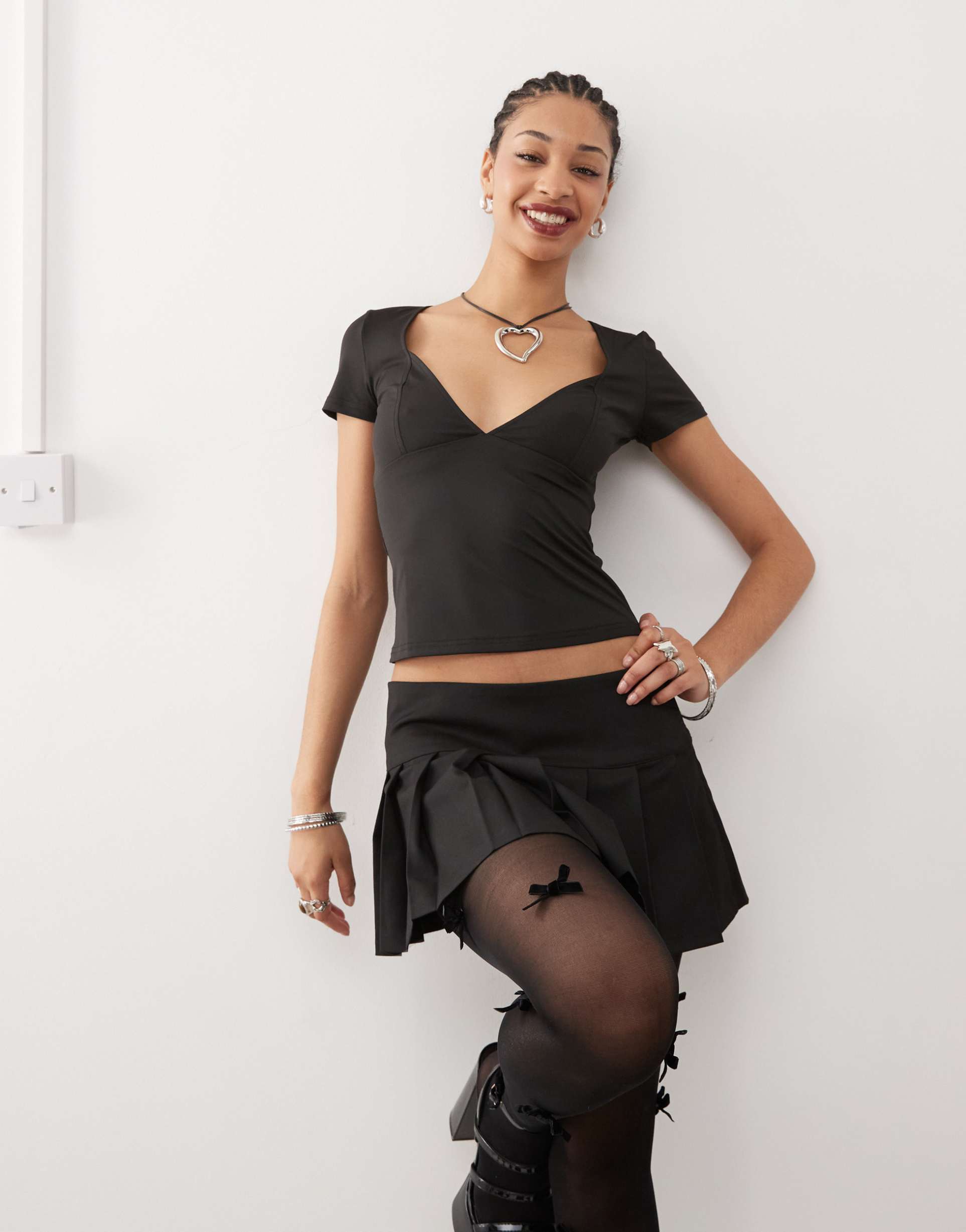 edikted slinky v neck top in black