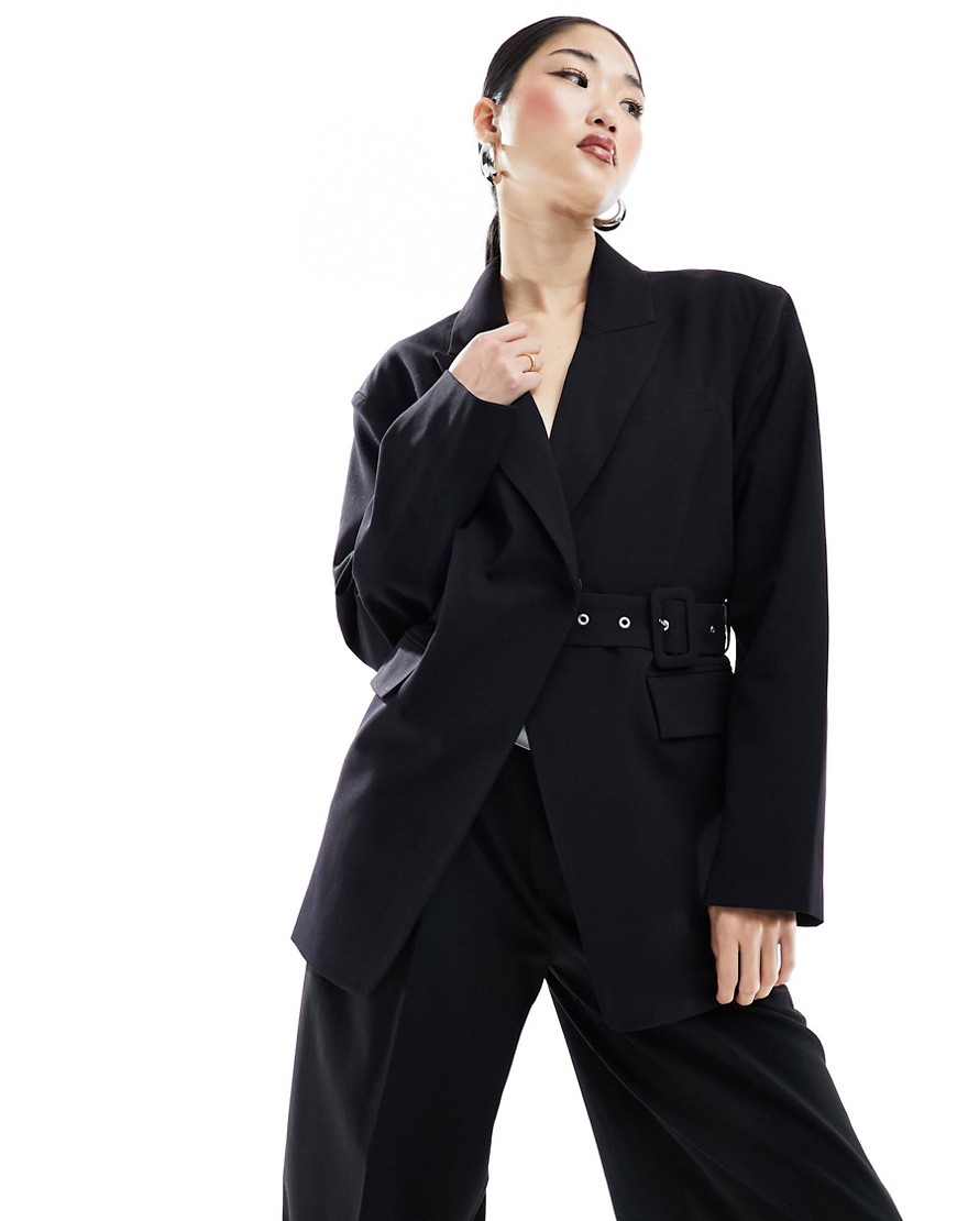 Edited belted tailored blazer in black