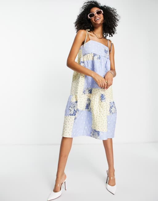 Edited - Robe babydoll mi-longue matelassée en coton mélangé - Patchwork fleuri - MBLUE