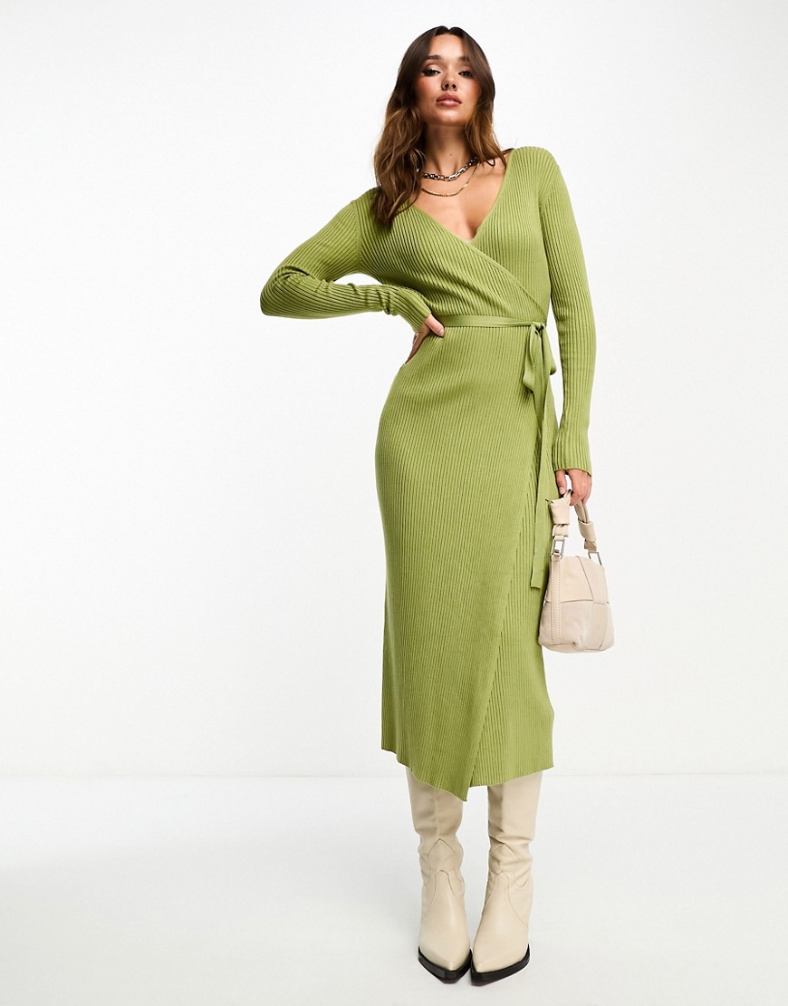 Edited tie waist knitted midi dress in olive-Green