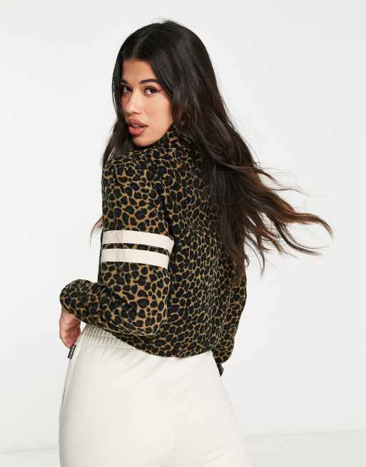 Eivy Peg cropped fleece in leopard print