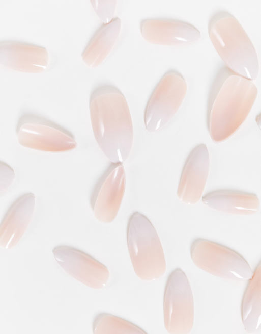 Elegant Touch - Acrylic French Ombre Stiletto False Nails - Nepnagels in No. 01, 4 van 4
