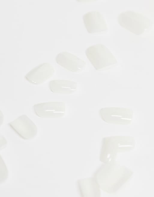 Elegant Touch – Totally Bare – Eckige Kunstnägel ohne Farbe, 4 von 4