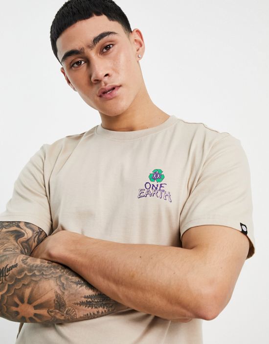 https://images.asos-media.com/products/element-groman-back-print-t-shirt-in-beige/201675024-2?$n_550w$&wid=550&fit=constrain