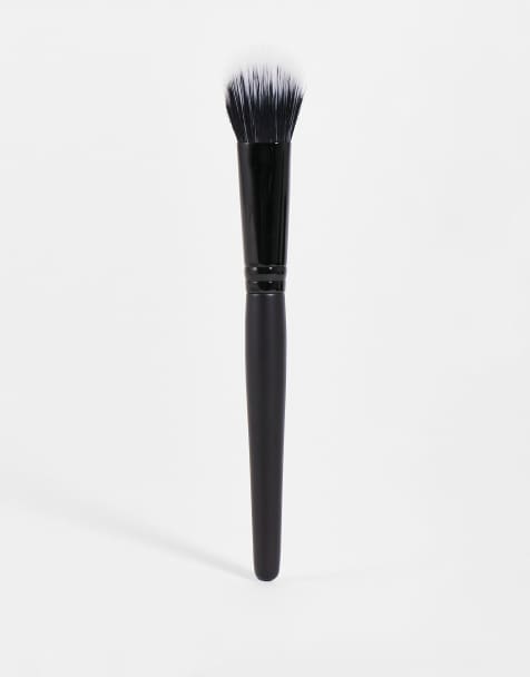 e.l.f. Putty Blush Brush