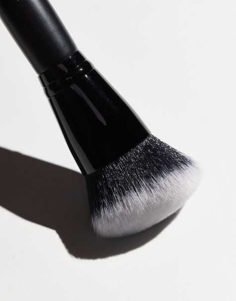 e.l.f. Smooth Swipe Foundation Brush - view 2