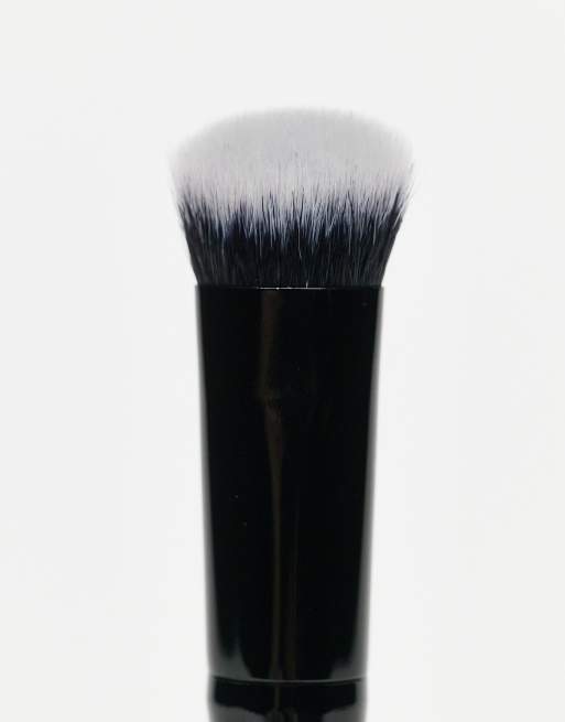 e.l.f. Tap & Blend Concealer Brush, 3 of 4