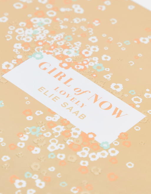 Girl of now online gift set