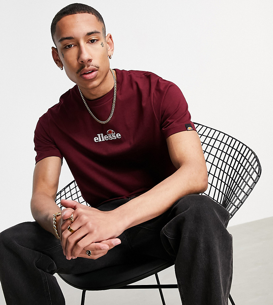 Ellese small central logo t-shirt in burgundy exclsuive to ASOS-Red