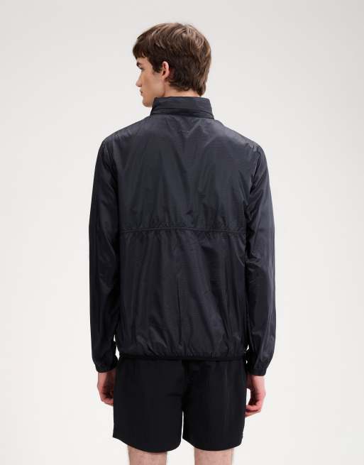 ellesse Berg windrunner in black, 3 of 4