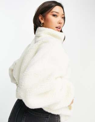 white ellesse fleece