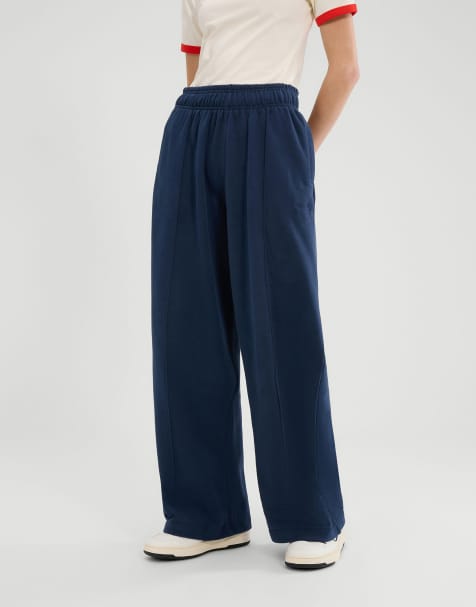 ellesse Casoli jog pant in navy - view 1