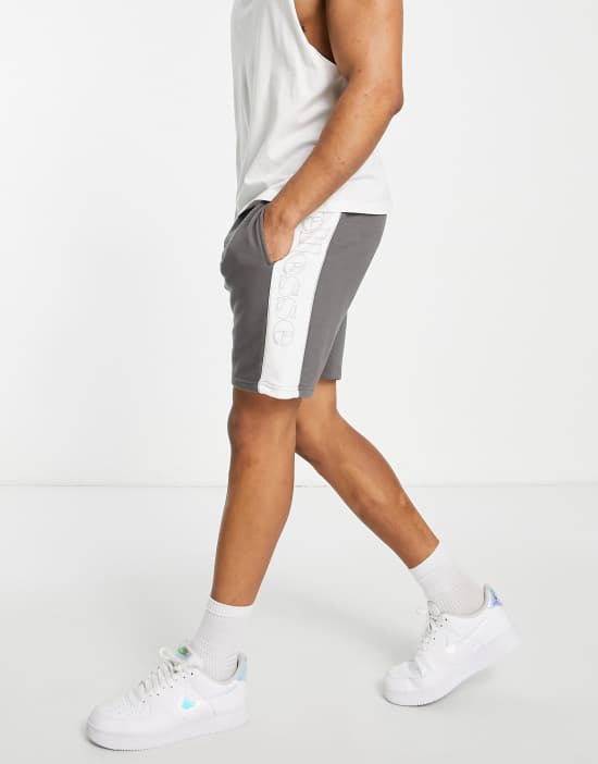 https://images.asos-media.com/products/ellesse-color-blocked-short-with-logo-in-gray/201726544-2?$n_550w$&wid=550&fit=constrain