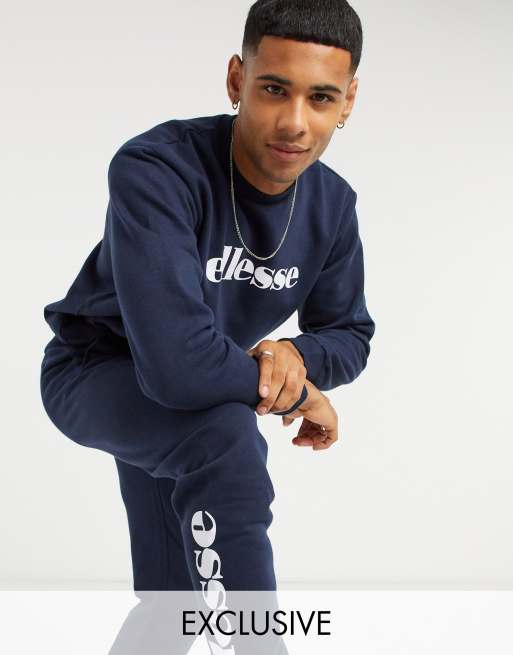 ellesse - Completo felpa e joggers blu navy - In esclusiva per ASOS