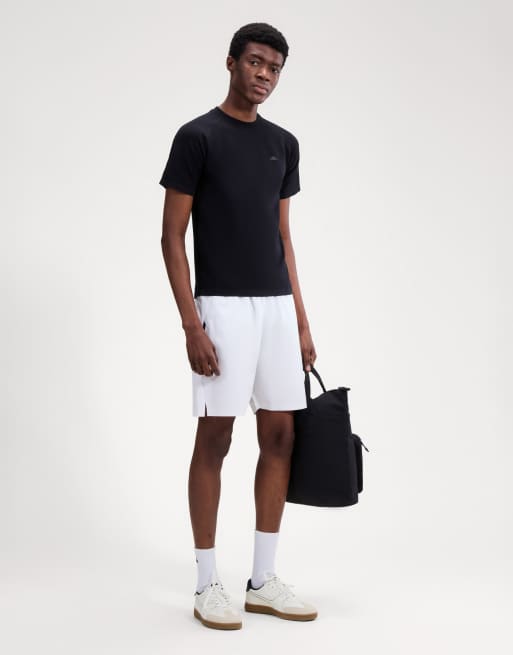 ellesse Drexani short sleeve seamless tee in black, 3 of 4