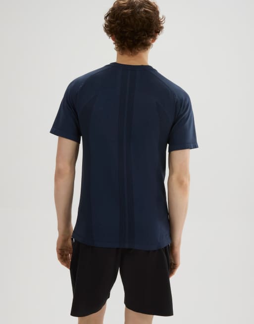 ellesse Drexani short sleeve seamless tee in navy, 2 of 4