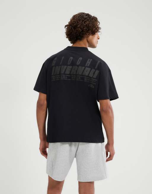 ellesse Entriamo short sleeve graphic t-shirt in black in black
