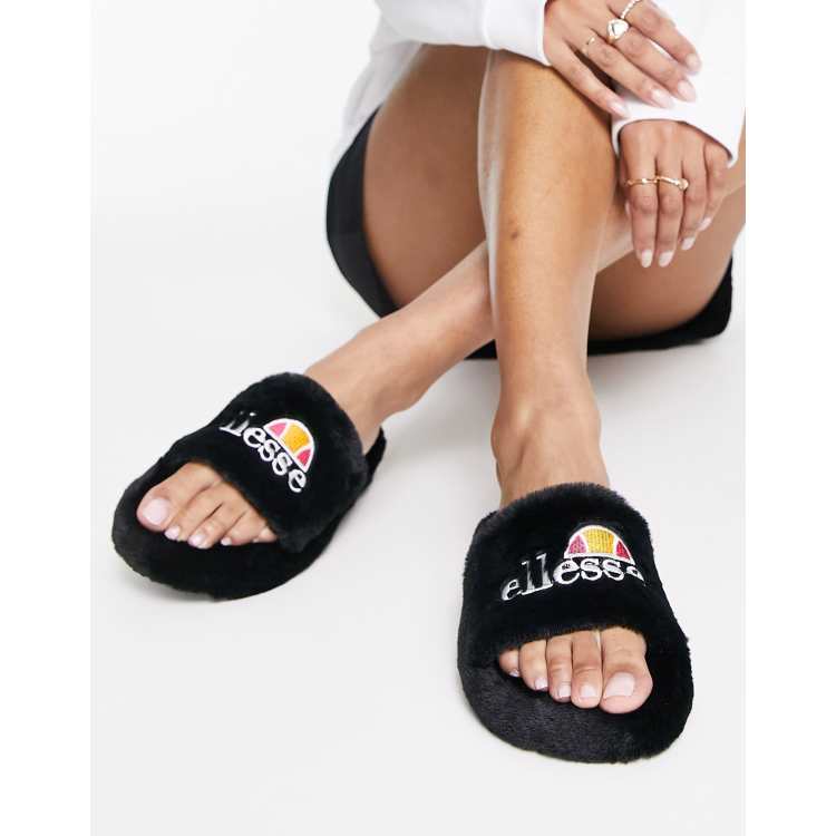 ellesse Freeno Slides in black