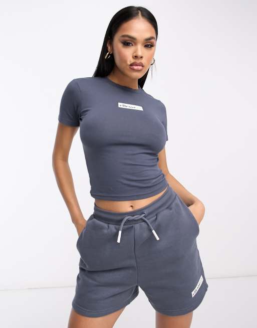 ellesse – Graciana – Kurz geschnittenes T-Shirt in Dunkelblau