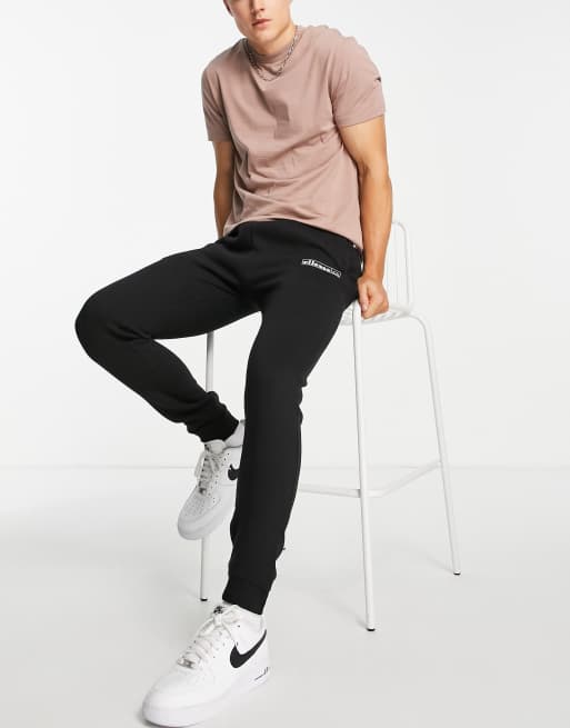ellesse jogger with logo in black