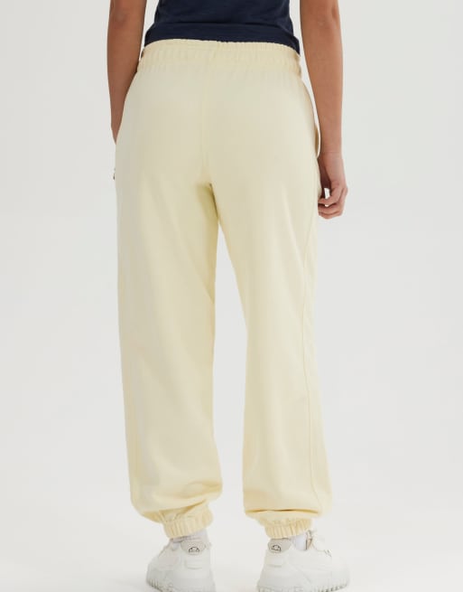 ellesse Lentella jogger in light yellow, 2 of 4